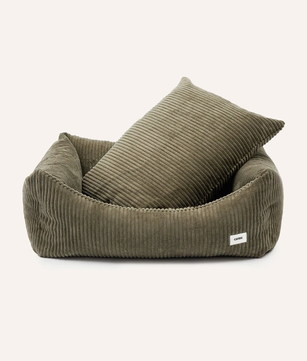 Lit pour chien en velours vert, Snozy